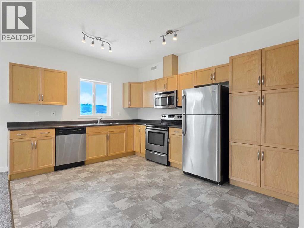 311, 160 Moberly Road, Grande Cache, Alberta  T0E 0Y0 - Photo 2 - A2293507