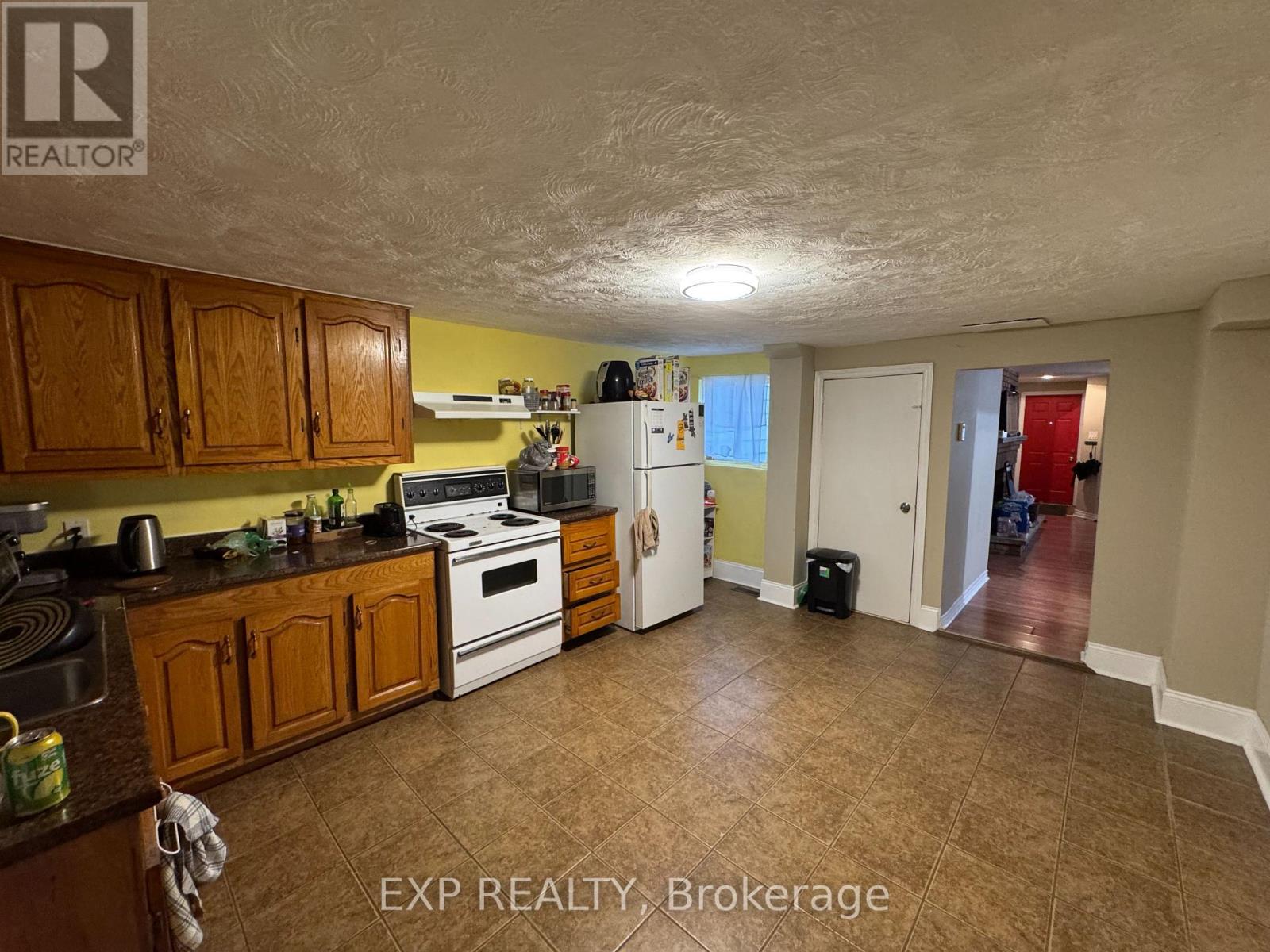 Unit 1 - 72 Barrette Street, Ottawa, Ontario  K1L 8A3 - Photo 11 - X12884402