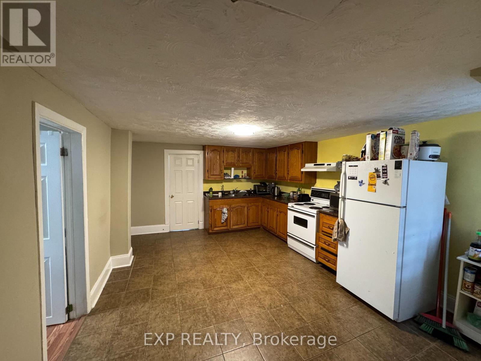 Unit 1 - 72 Barrette Street, Ottawa, Ontario  K1L 8A3 - Photo 9 - X12884402