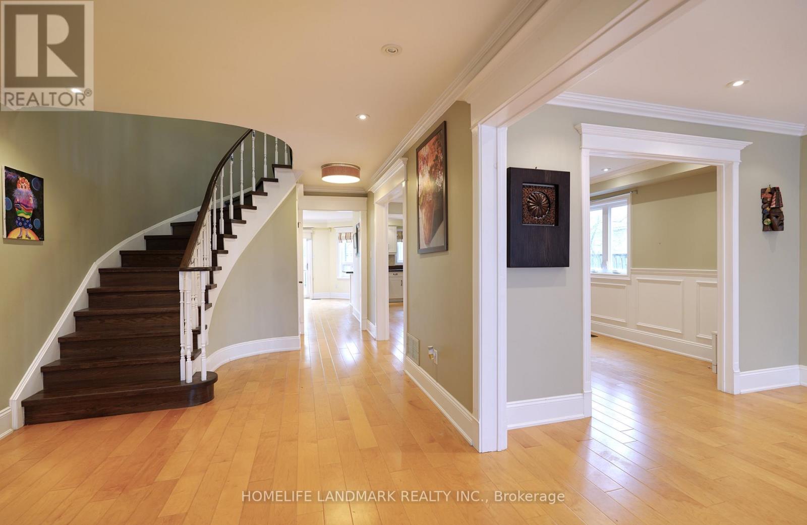 10 Lehman Crescent, Markham, Ontario  L3P 5X1 - Photo 3 - N12884406