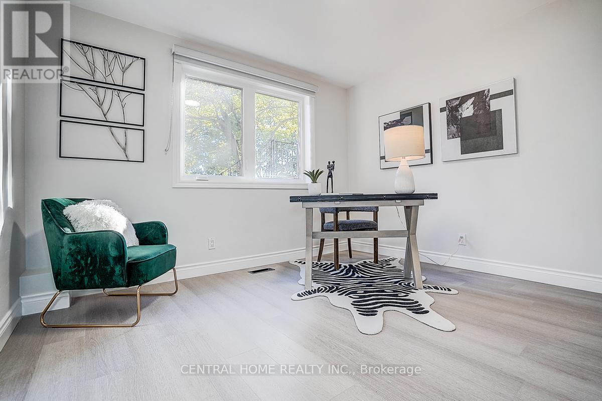 Lower - 19 Valleycrest Avenue, Markham, Ontario  L3P 1H6 - Photo 3 - N12884410