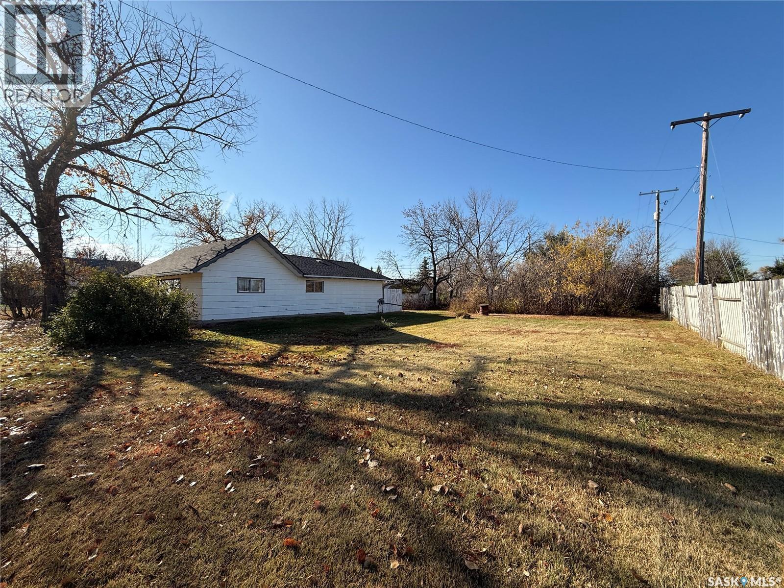 108 2nd Avenue S, Macrorie, Saskatchewan  S0L 2E0 - Photo 18 - SK030149