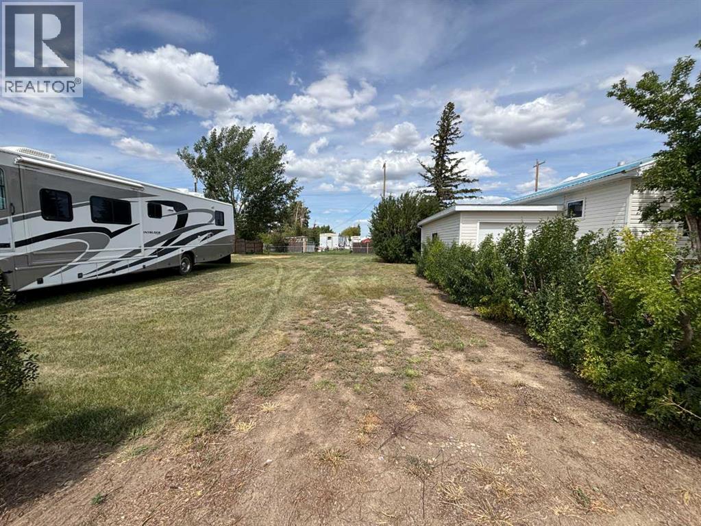 307 Centre Avenue, Coutts, Alberta  T0K 0N0 - Photo 4 - A2286761