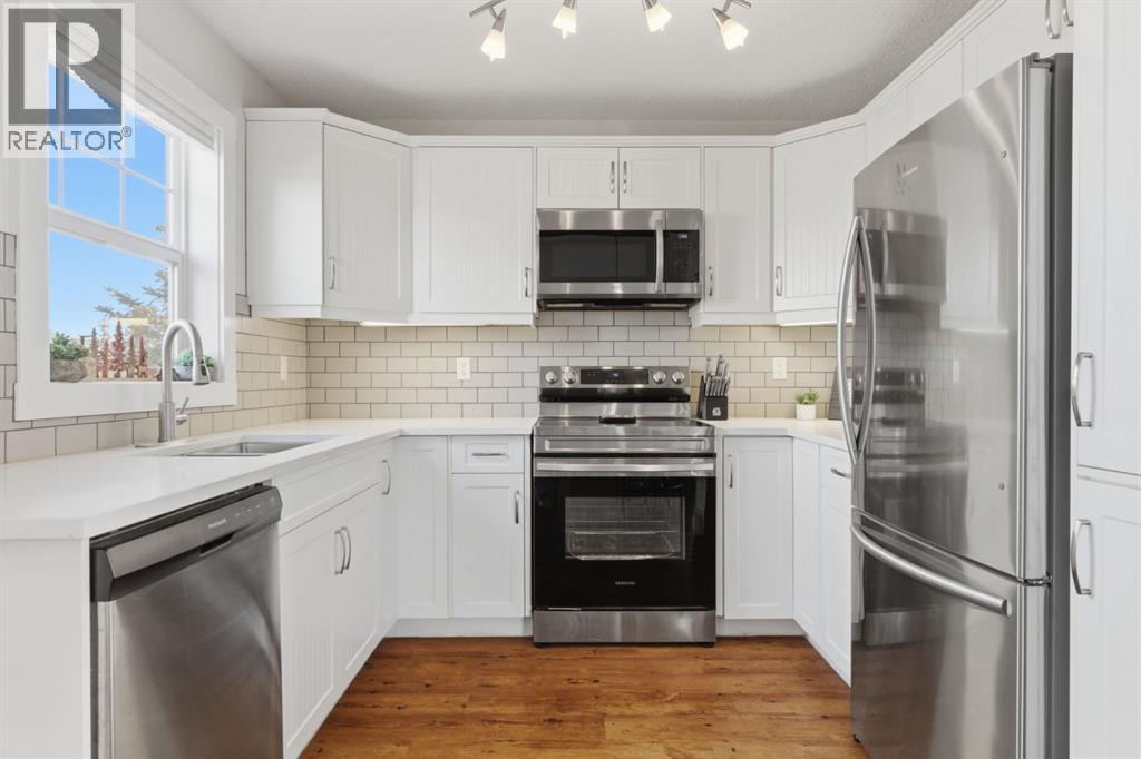 212 Cottageclub Crescent, Rural Rocky View County, Alberta T2K 1B3 - Photo 12 - A2291790