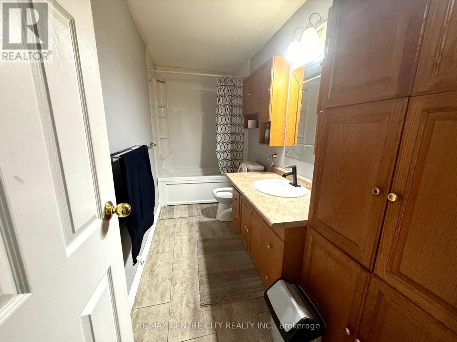 Main - 26 Bruce Street, Brantford, Ontario  N3R 1E2 - Photo 8 - X12884424