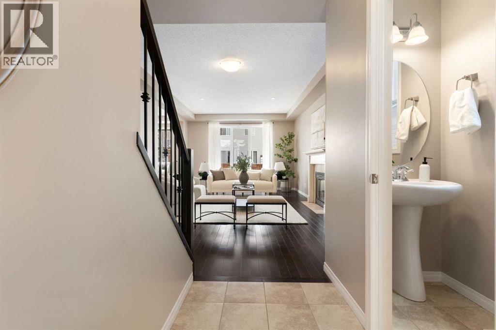 149 Windridge Road Sw, Airdrie, Alberta  T4B 2R4 - Photo 4 - A2293533
