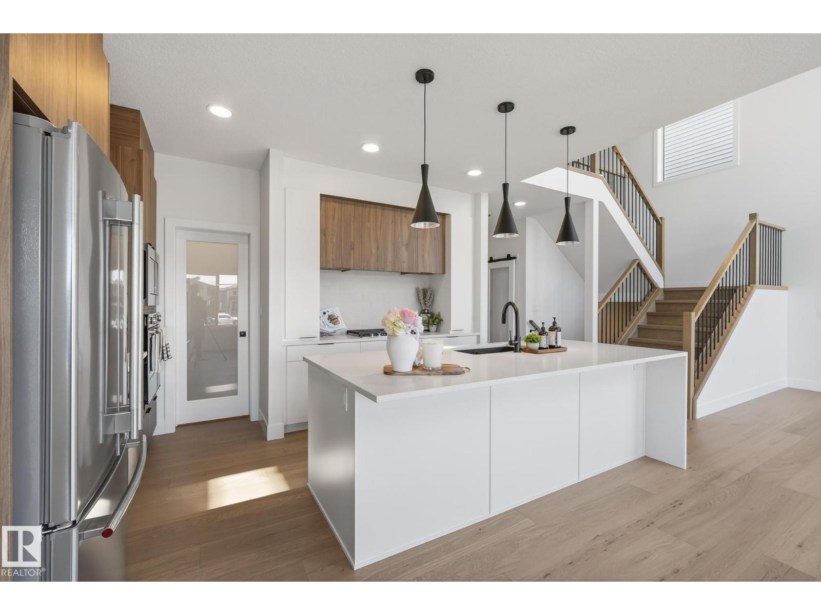 7095 Kiviaq Cr Sw, Edmonton, Alberta  T6W 5N7 - Photo 7 - E4471583