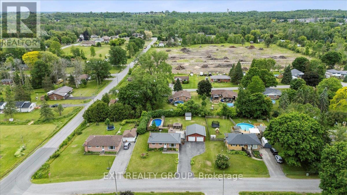 29 Barry Road, Quinte West, Ontario  K8V 0M3 - Photo 41 - X12884010