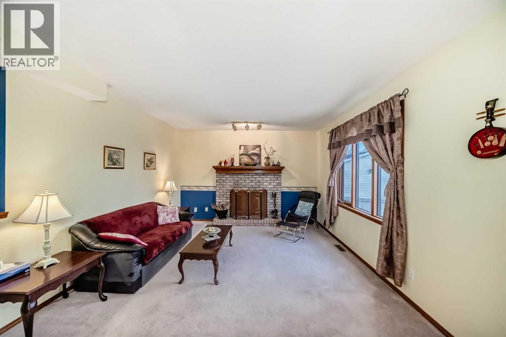 40 Harvest Glen Mews Ne, Calgary, Alberta  T3K 4C2 - Photo 12 - A2293070