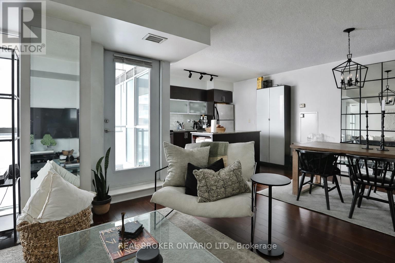 1402 - 80 Western Battery Road, Toronto, Ontario  M6K 3S1 - Photo 8 - C12884444