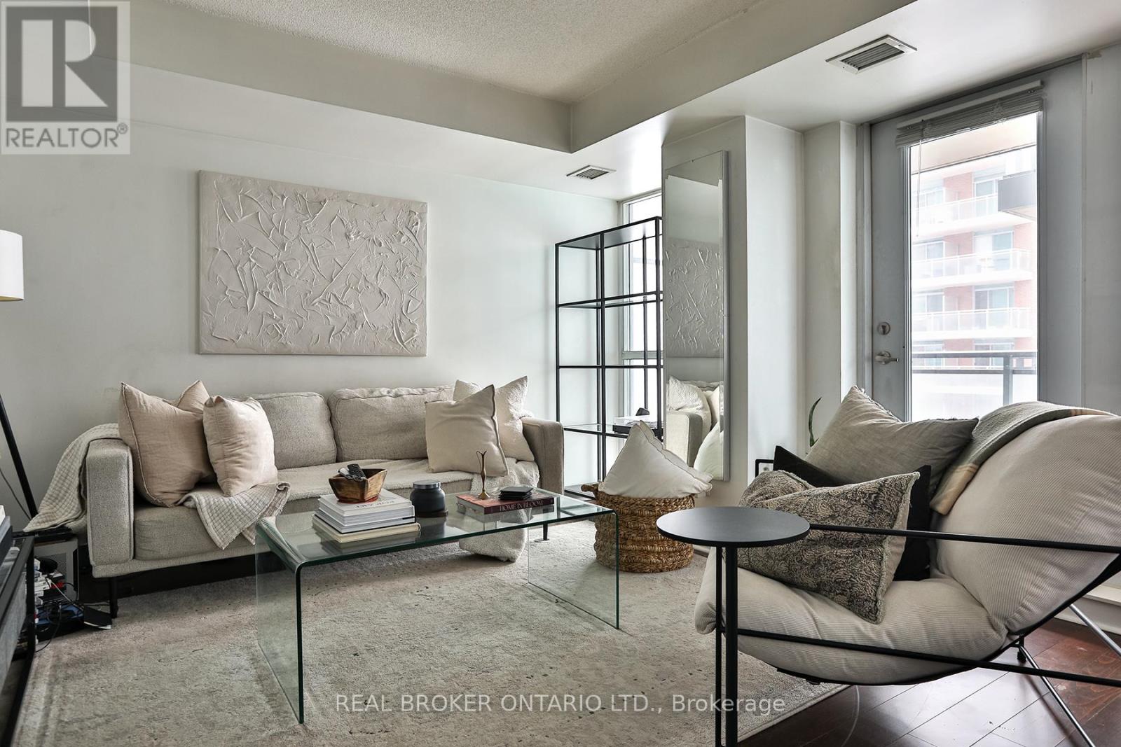 1402 - 80 Western Battery Road, Toronto, Ontario  M6K 3S1 - Photo 9 - C12884444