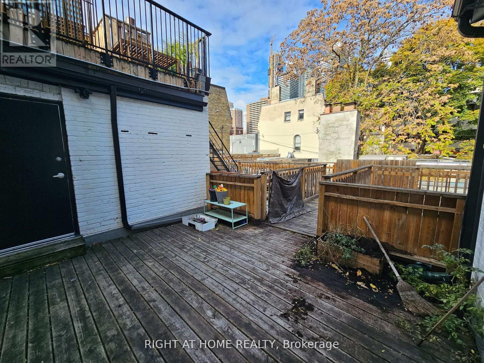 105 - 72 Wellesley Street E, Toronto, Ontario  M4Y 1H2 - Photo 20 - C12884450