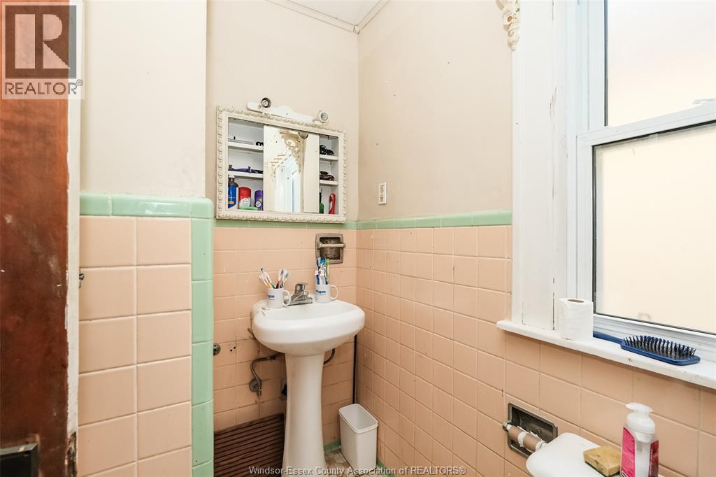 1248 Bruce Avenue, Windsor, Ontario  N8X 1X3 - Photo 6 - 26005382