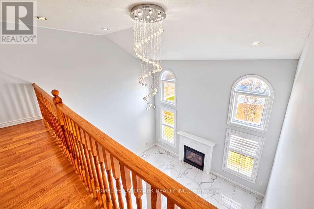 127 Rizal Avenue, Markham, Ontario  L6B 0E5 - Photo 18 - N12883156