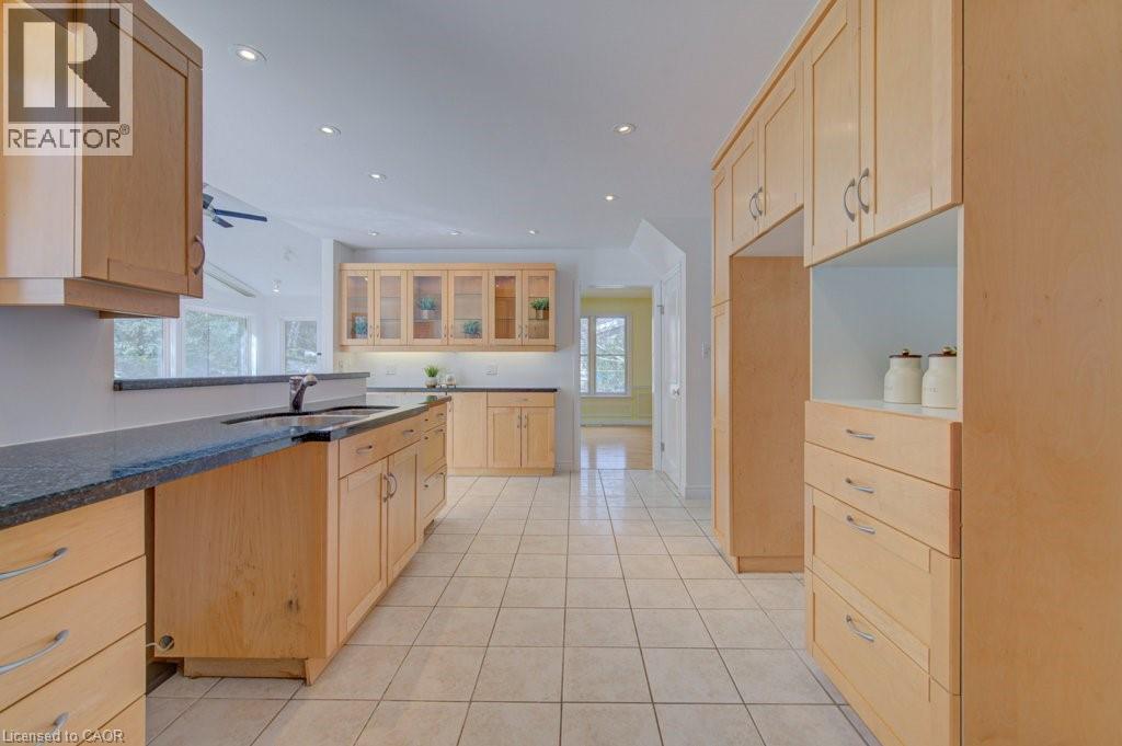 20 Rosslinn Road, Cambridge, Ontario  N1S 3K1 - Photo 10 - 40810476