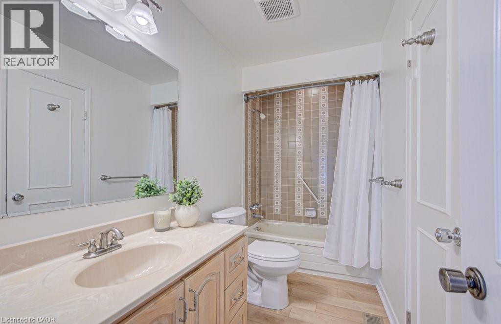 20 Rosslinn Road, Cambridge, Ontario  N1S 3K1 - Photo 22 - 40810476