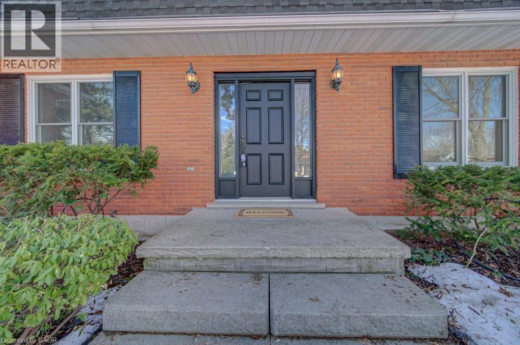 20 Rosslinn Road, Cambridge, Ontario  N1S 3K1 - Photo 3 - 40810476