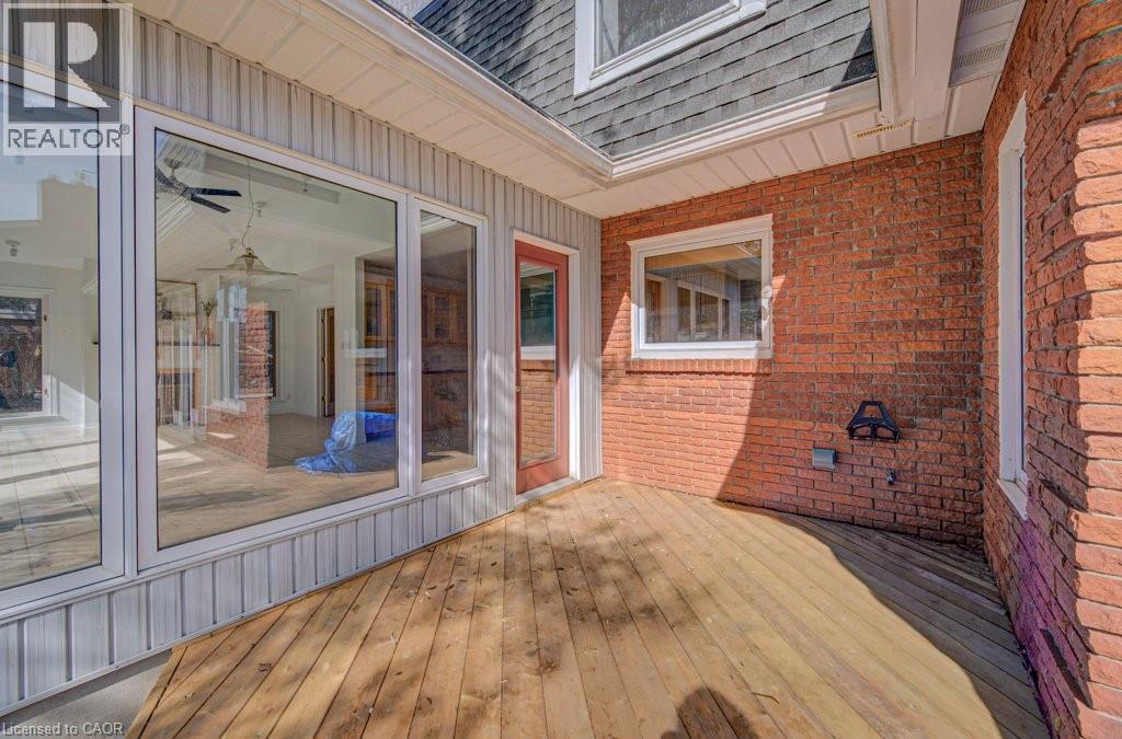 20 Rosslinn Road, Cambridge, Ontario  N1S 3K1 - Photo 38 - 40810476