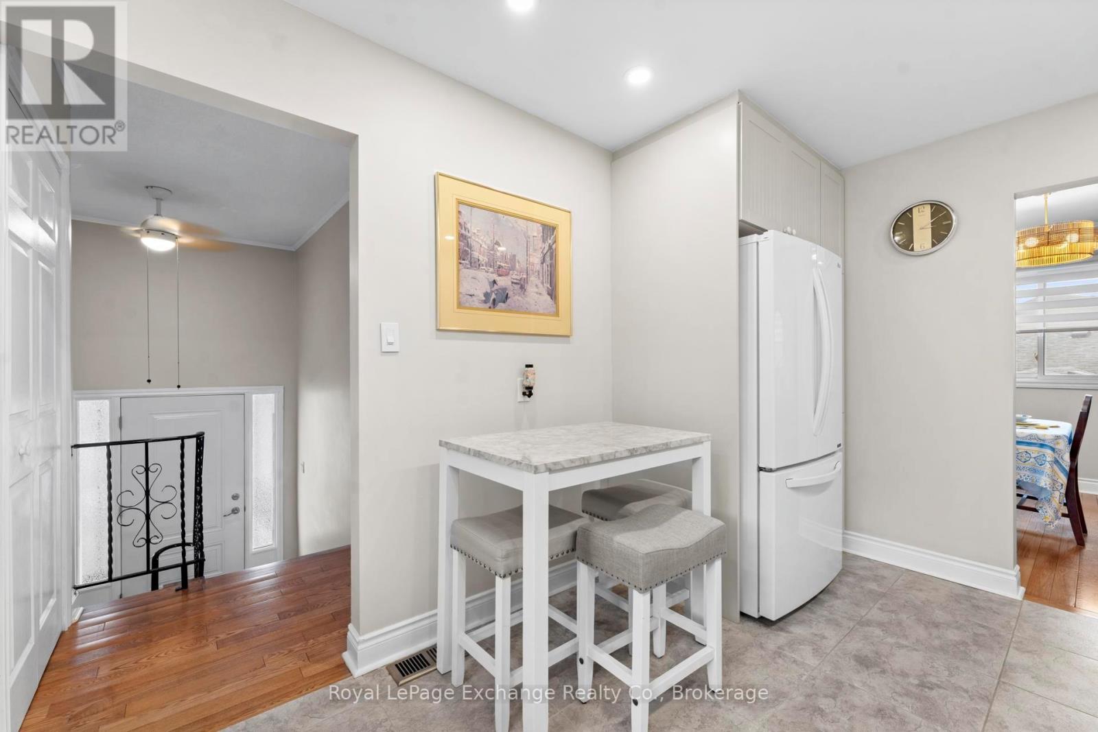 586 Mill Creek Road, Saugeen Shores, Ontario  N0H 2C4 - Photo 6 - X12871344