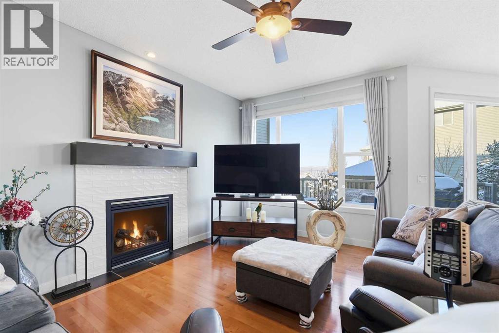 238 Sunset View, Cochrane, Alberta  T4C 4R3 - Photo 6 - A2288446