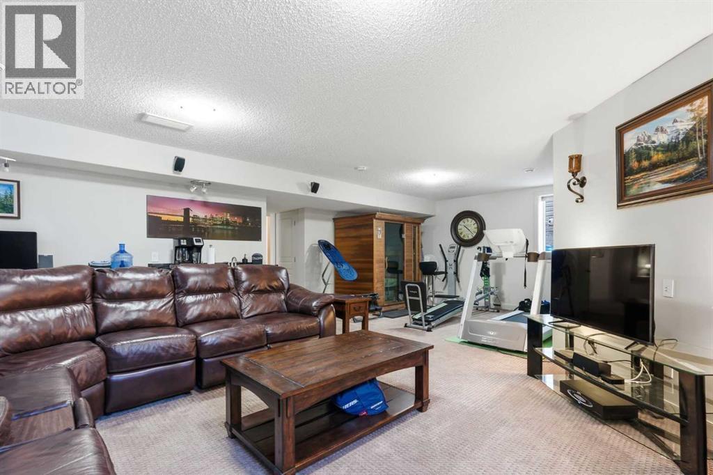 238 Sunset View, Cochrane, Alberta  T4C 4R3 - Photo 31 - A2288446