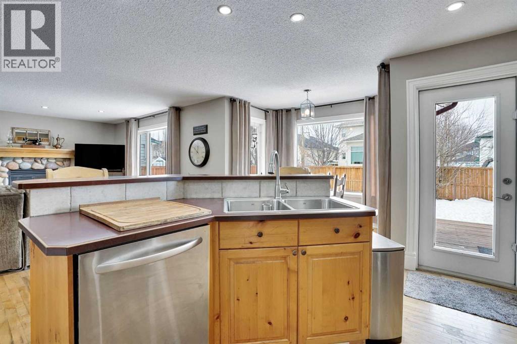 251 Lakeview Cove, Chestermere, Alberta  T1X 1E7 - Photo 10 - A2289312