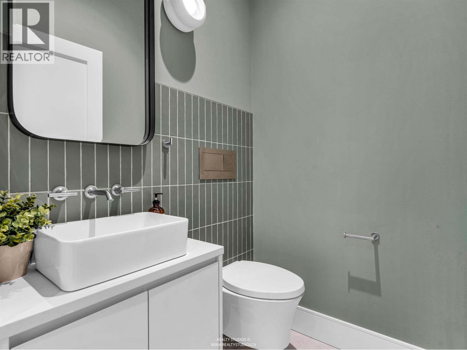 108 W 18th Avenue, Vancouver, British Columbia  V5Y 2A5 - Photo 11 - R3099827