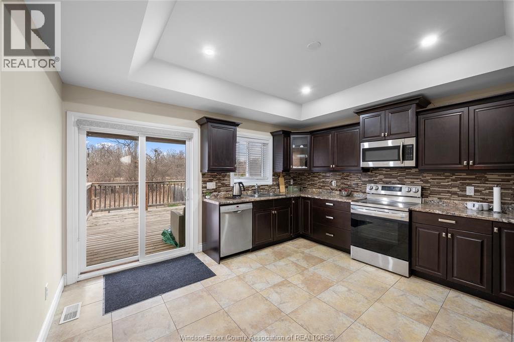 1967 Mark Avenue, Windsor, Ontario  N9B 0B9 - Photo 18 - 26005385