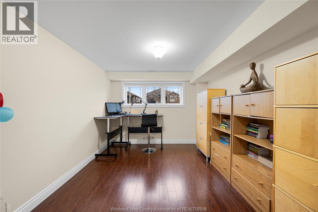 1967 Mark Avenue, Windsor, Ontario  N9B 0B9 - Photo 31 - 26005385