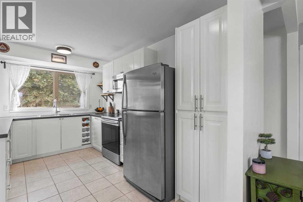 436 Queen Charlotte Road Se, Calgary, Alberta  T2H 4H7 - Photo 7 - A2293139