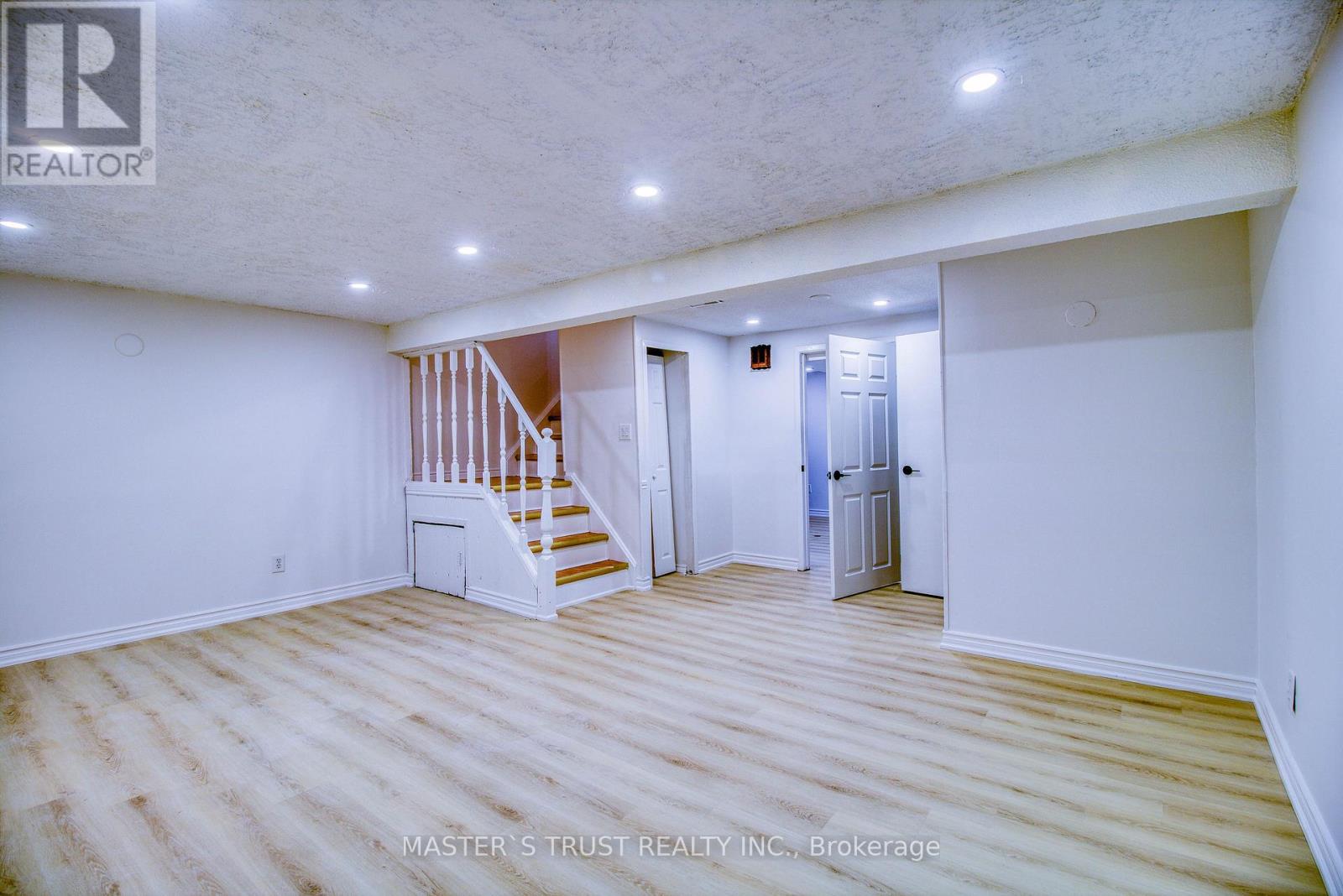 1 - 900 Central Park Drive, Brampton, Ontario  L6S 3J6 - Photo 19 - W12884448