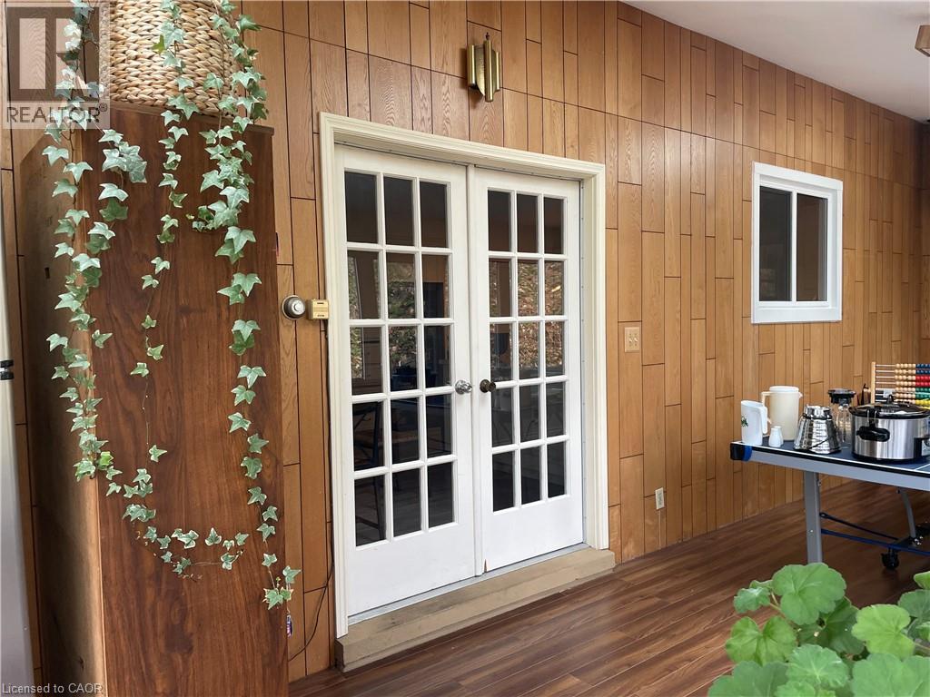 190 Mohawk Avenue, Waterloo, Ontario  N2L 2T3 - Photo 18 - 40812088