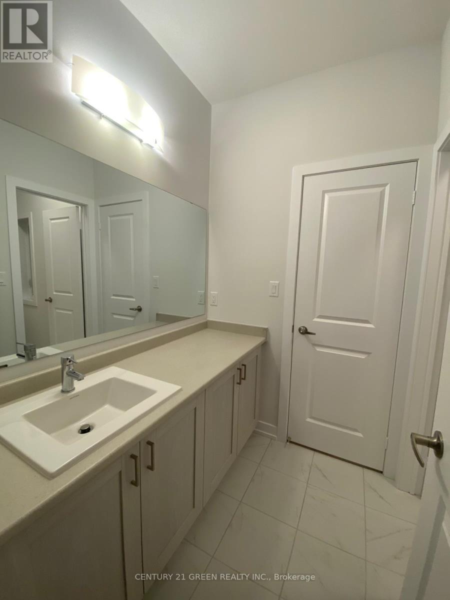 31 Danielle Moore Circle, Toronto, Ontario  M1P 3S5 - Photo 13 - E12869136