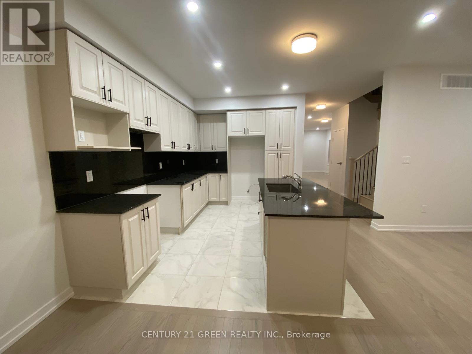 31 Danielle Moore Circle, Toronto, Ontario  M1P 3S5 - Photo 7 - E12869136