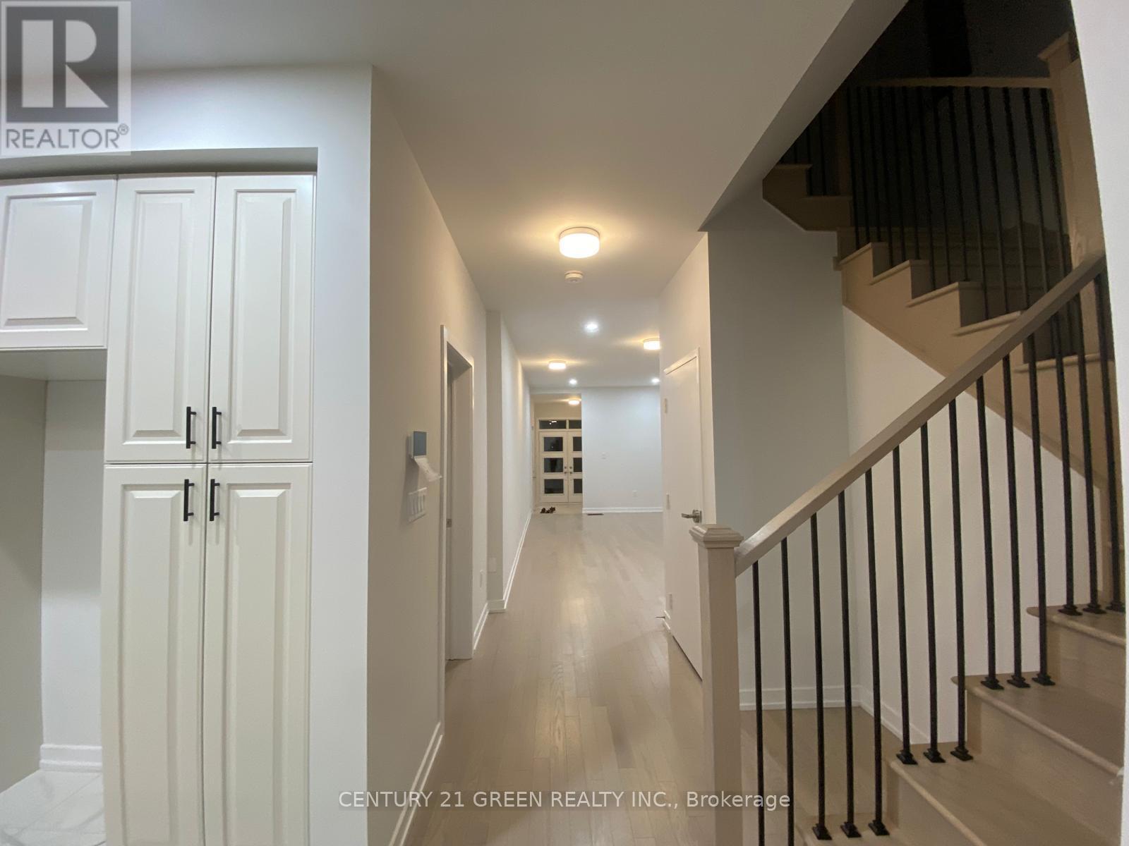 31 Danielle Moore Circle, Toronto, Ontario  M1P 3S5 - Photo 8 - E12869136