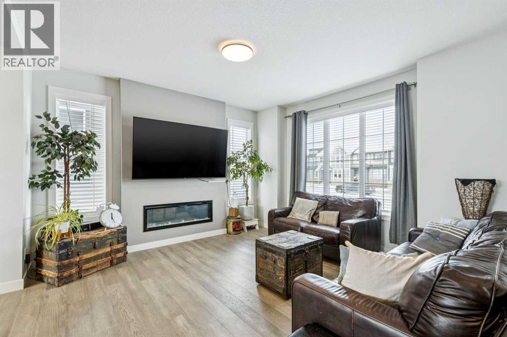 253 Waterford Boulevard, Chestermere, Alberta  T1X 2P8 - Photo 5 - A2291987