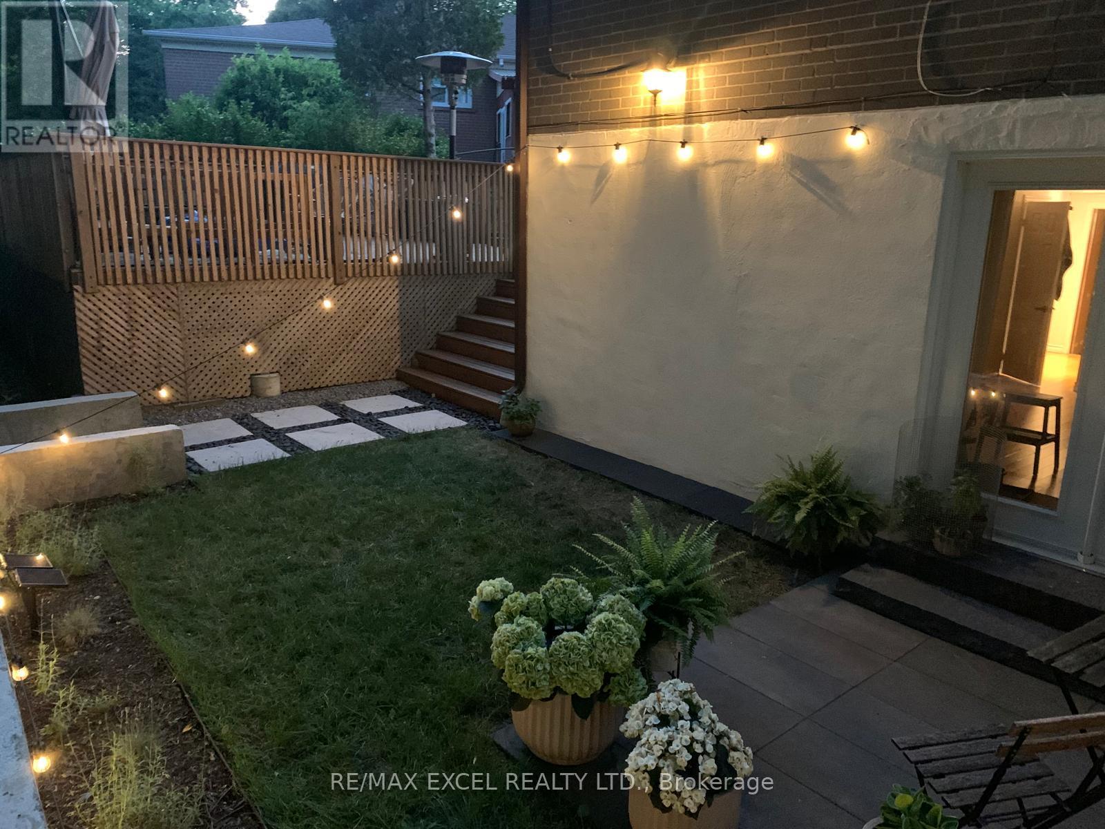 Main - 17 Avis Crescent, Toronto, Ontario  M4B 1B8 - Photo 16 - E12884464