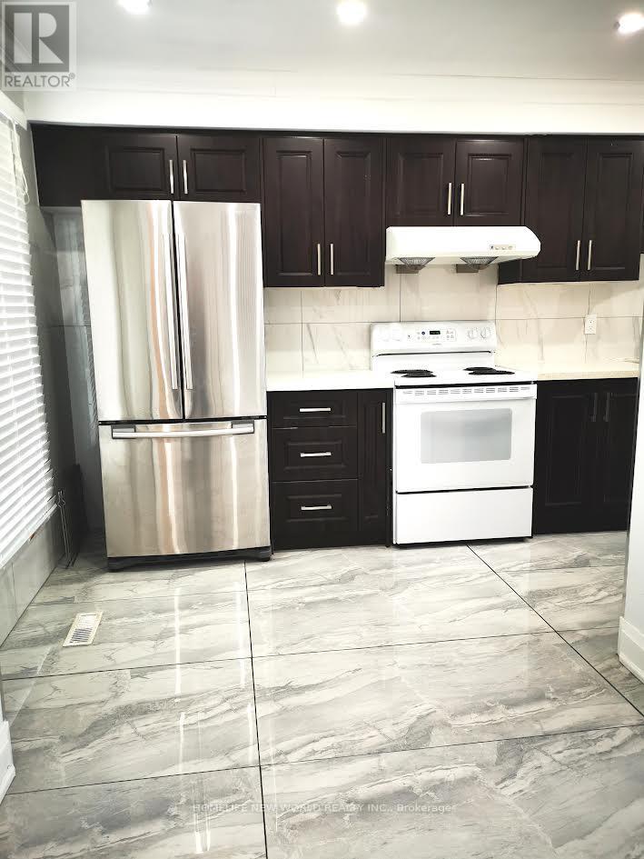 22 Middleton Court, Markham, Ontario  L3R 3G6 - Photo 5 - N12884472