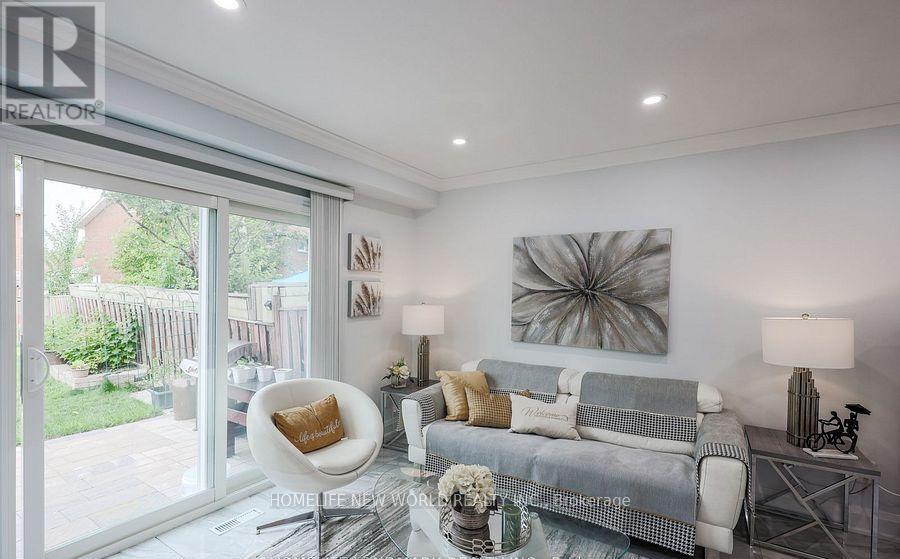 22 Middleton Court, Markham, Ontario  L3R 3G6 - Photo 8 - N12884472