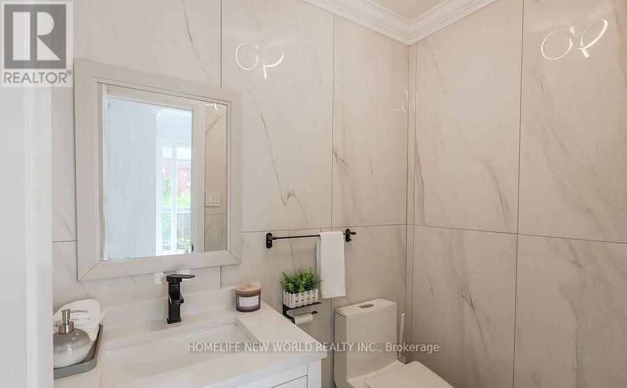 22 Middleton Court, Markham, Ontario  L3R 3G6 - Photo 9 - N12884472