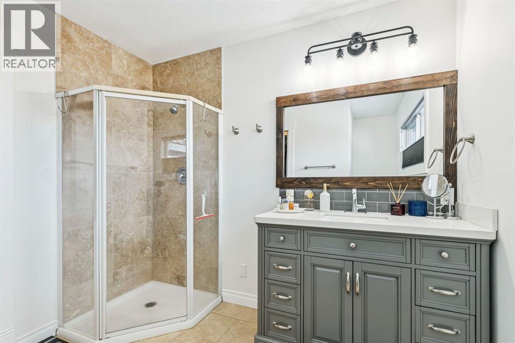 56 Haddock Road Sw, Calgary, Alberta  T2V 3J8 - Photo 14 - A2290567