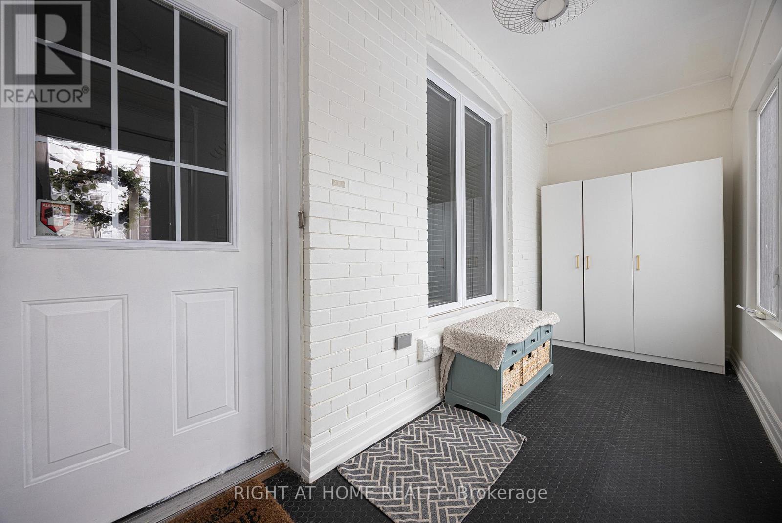 1069 Dovercourt Avenue, Toronto, Ontario  M6H 2X7 - Photo 19 - W12884480