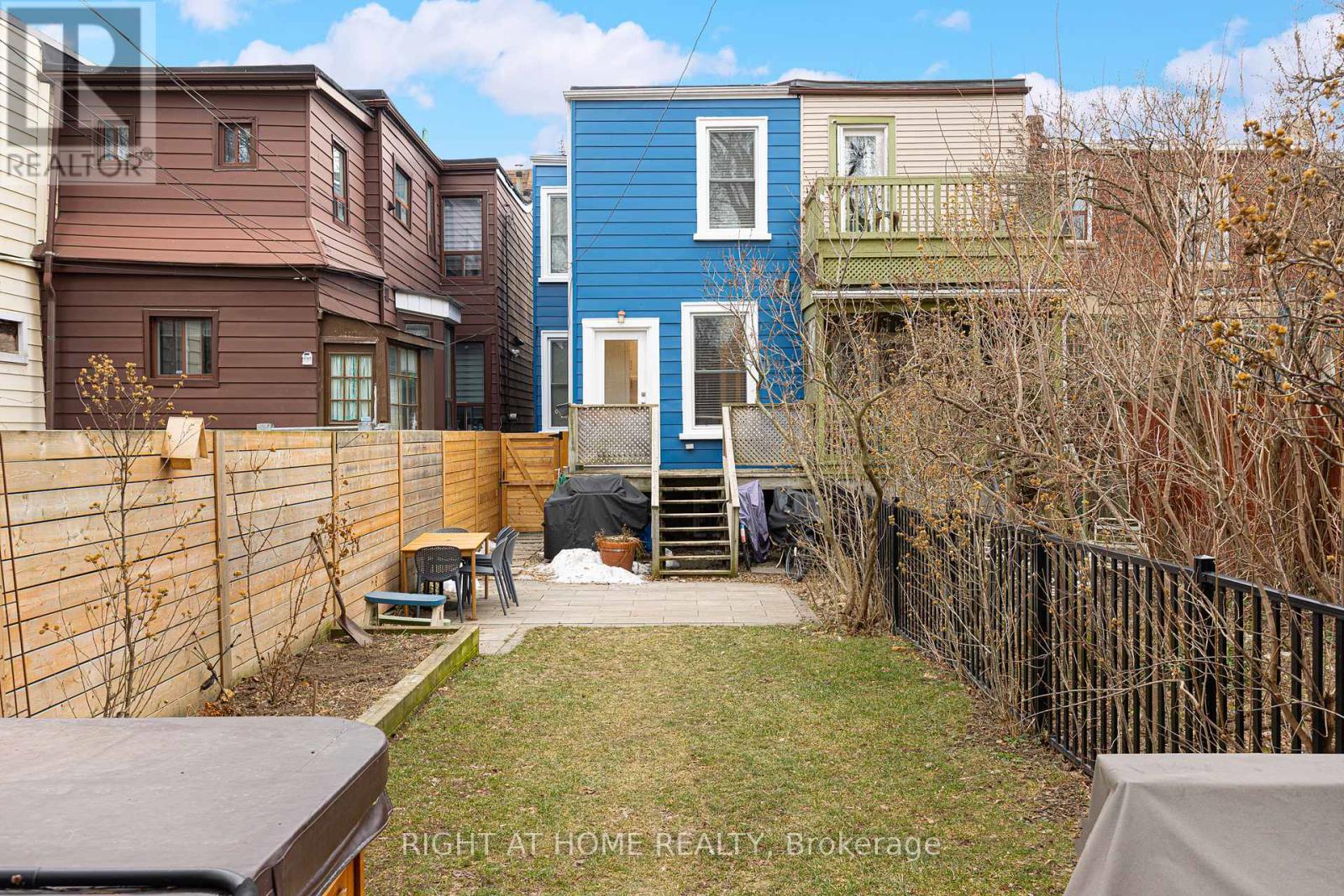 1069 Dovercourt Avenue, Toronto, Ontario  M6H 2X7 - Photo 37 - W12884480