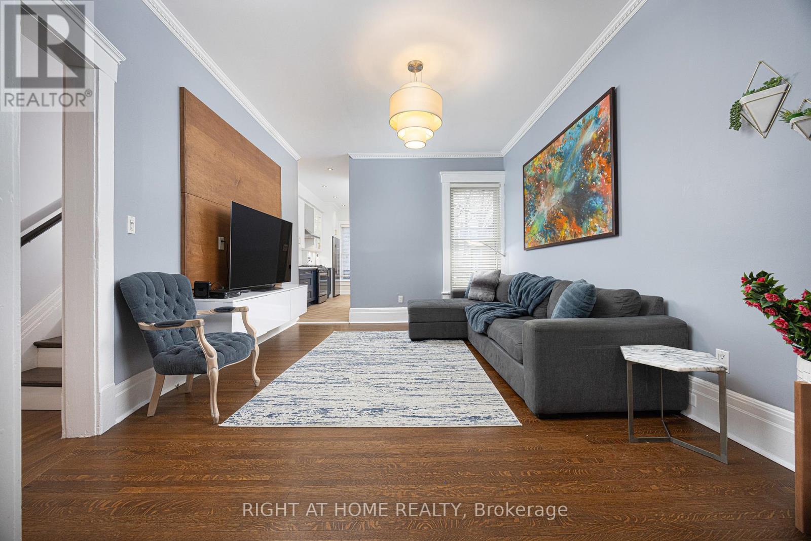 1069 Dovercourt Avenue, Toronto, Ontario  M6H 2X7 - Photo 9 - W12884480