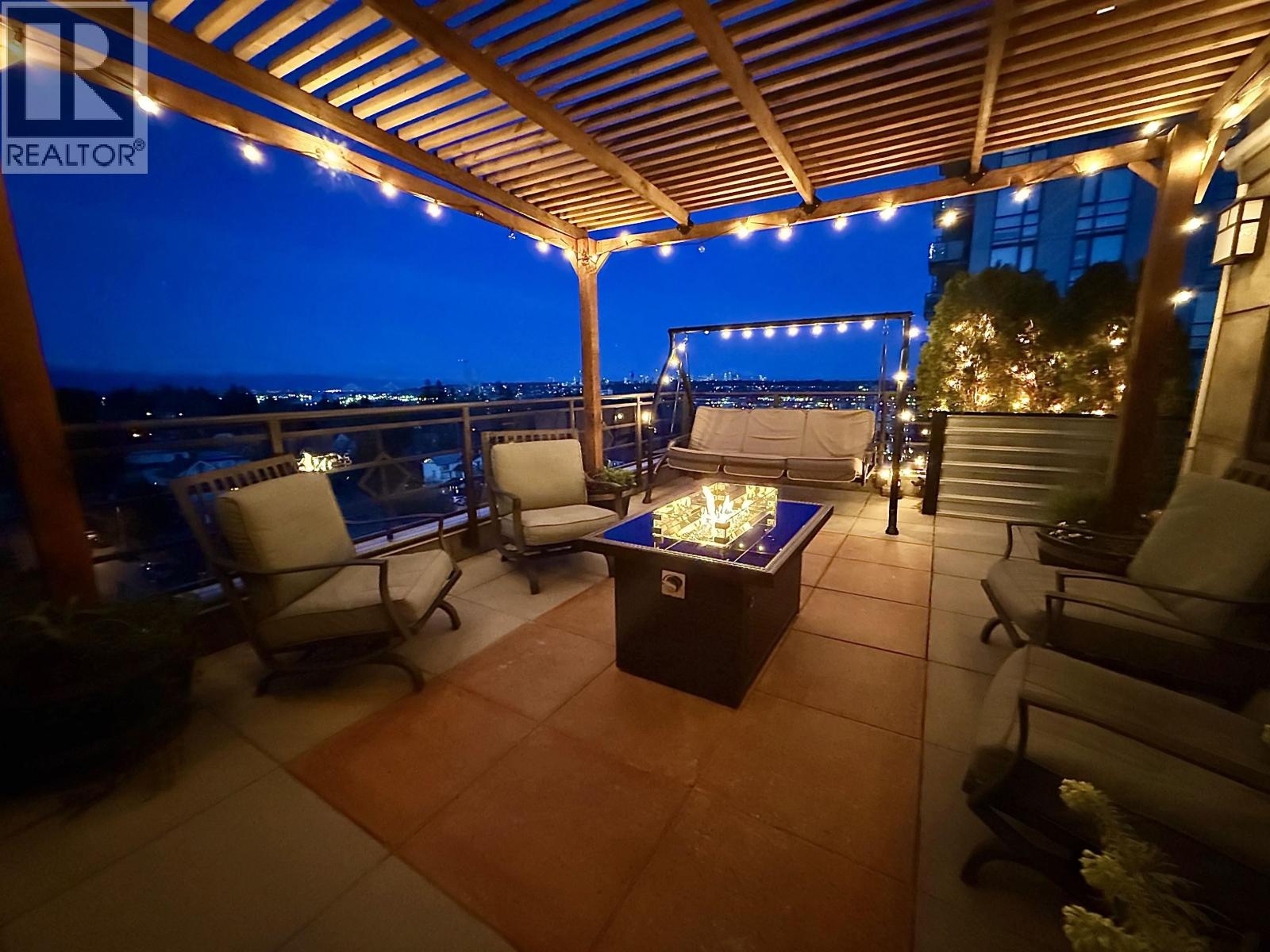 802 306 SIXTH STREET, new westminster, British Columbia