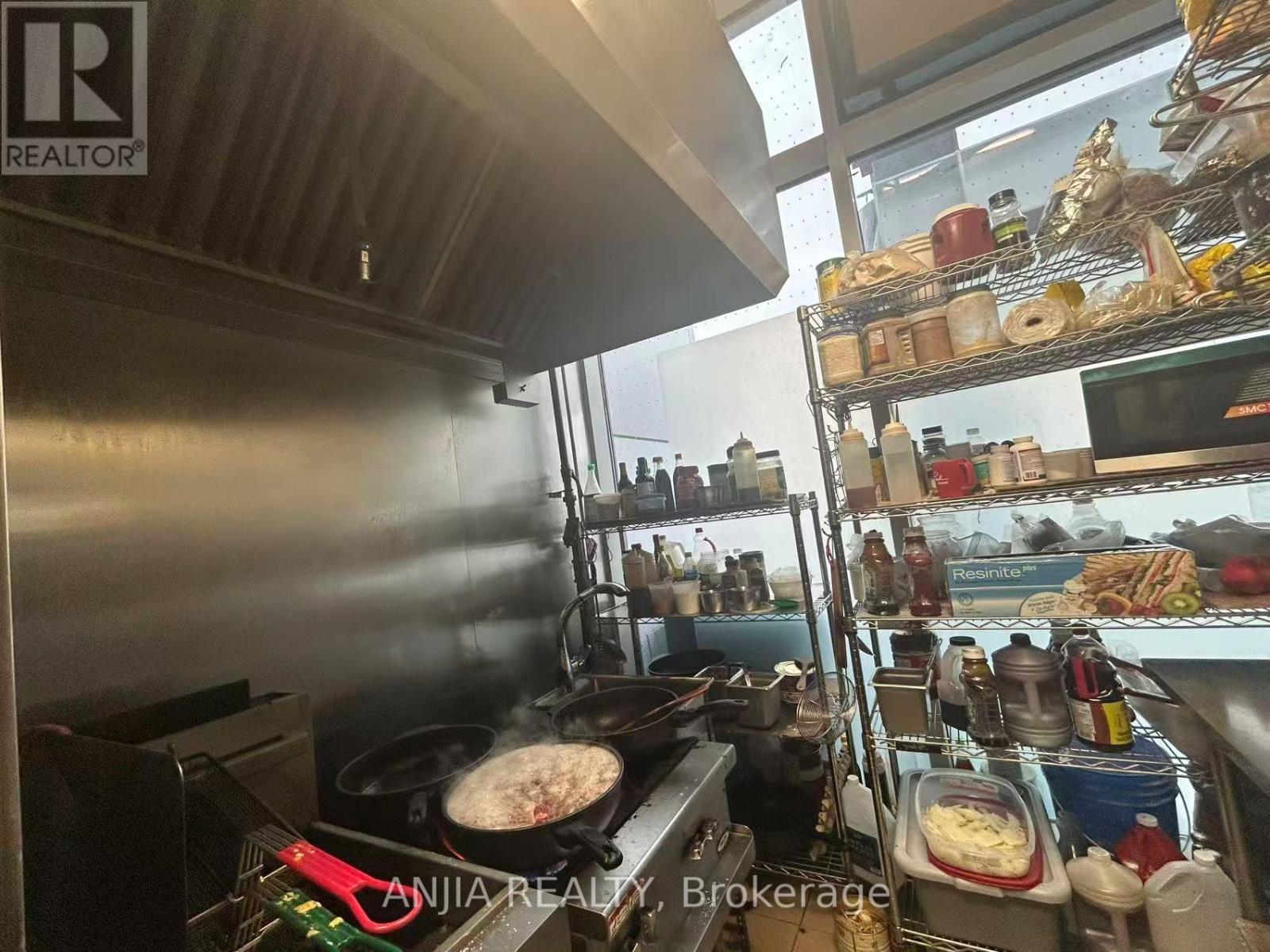 1cf3 - 9390 Woodbine Avenue, Markham, Ontario  L6C 0M5 - Photo 2 - N12842414