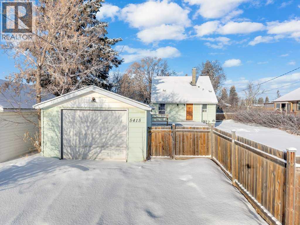 5415 56 Avenue, Ponoka, Alberta  T4J 1L6 - Photo 6 - A2293545