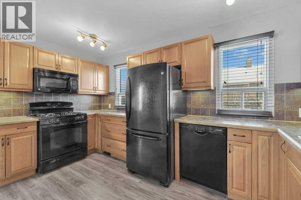 5415 56 Avenue, Ponoka, Alberta  T4J 1L6 - Photo 16 - A2293545