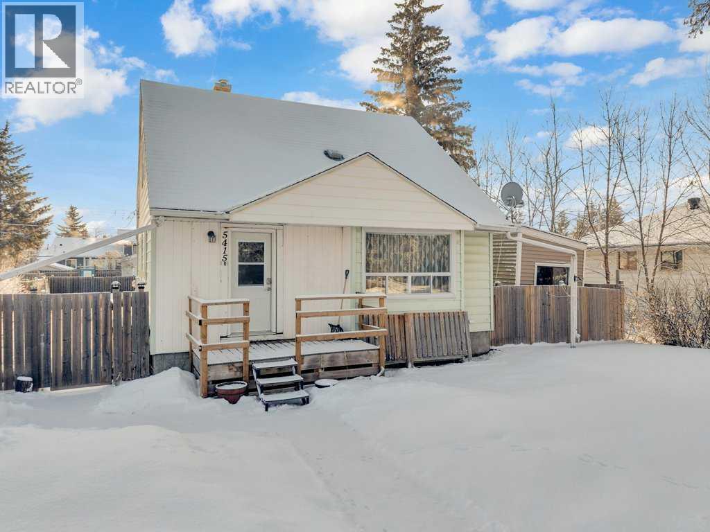 5415 56 Avenue, Ponoka, Alberta  T4J 1L6 - Photo 3 - A2293545