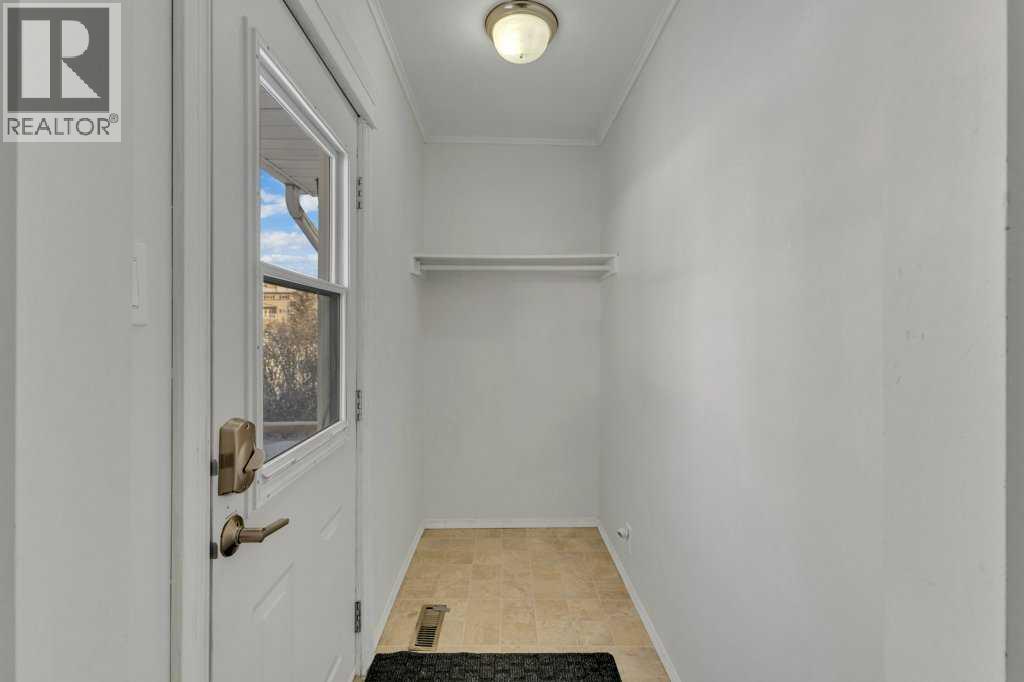 5415 56 Avenue, Ponoka, Alberta  T4J 1L6 - Photo 10 - A2293545